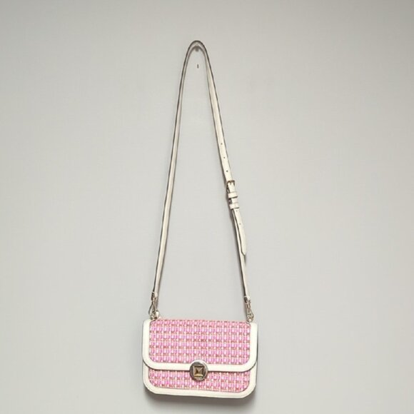 Kate Spade Pink and White Crossbody Bag with Textured Elegance - Picture 1 of 10